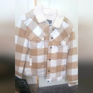 Plaid shacket. Tan and white with sherpa lining.